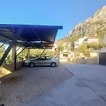 Apartmán 2 Bedroom Lovely In Veliko Brdo (Makarska)