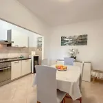 2 Bedroom Lovely In Apartmán
